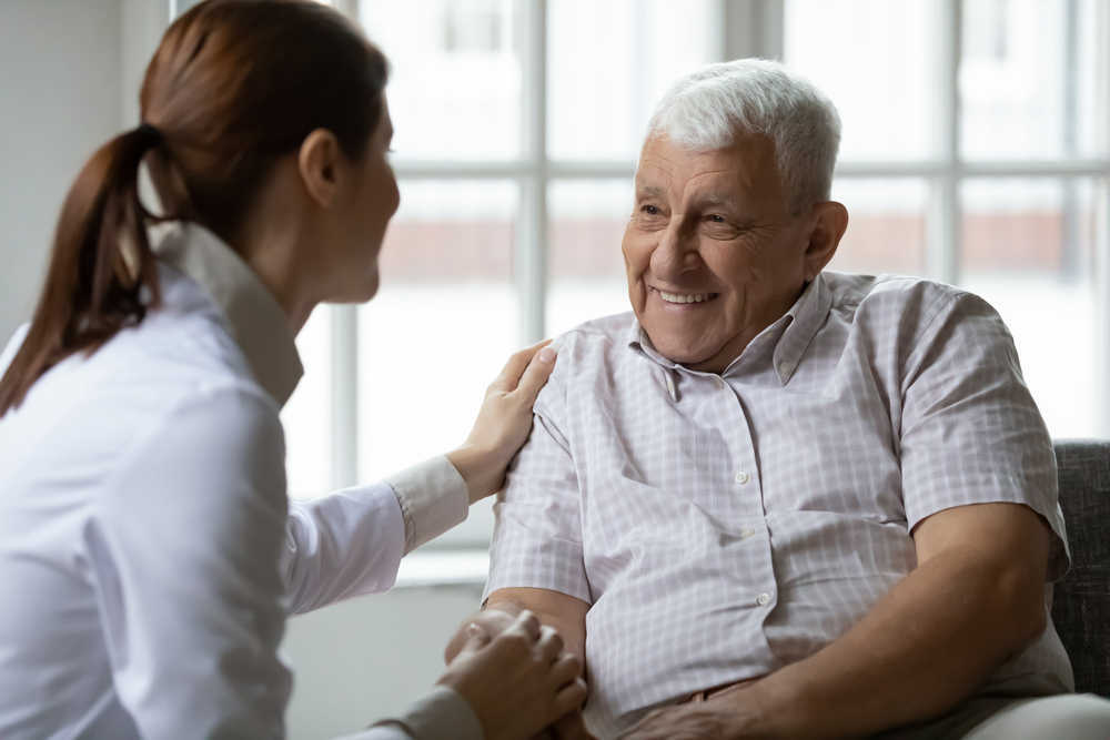 8 consejos para cuidar a una persona mayor